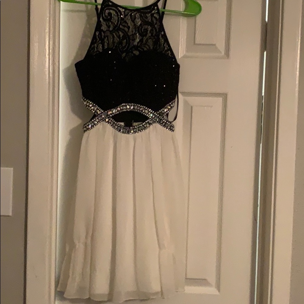 SHORT PRATY DRESS!!!!